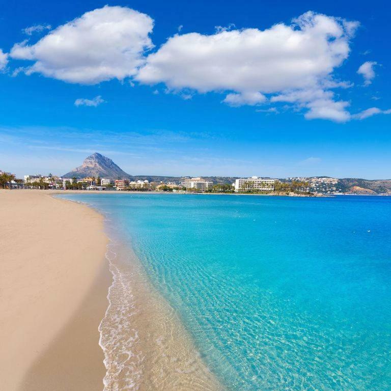 Апартаменты Beach Studio Хавеа Экстерьер фото